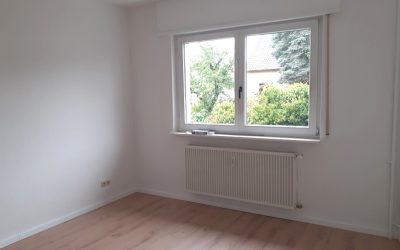 Renovierte Wohnung mit schönem Schnitt und Balkon